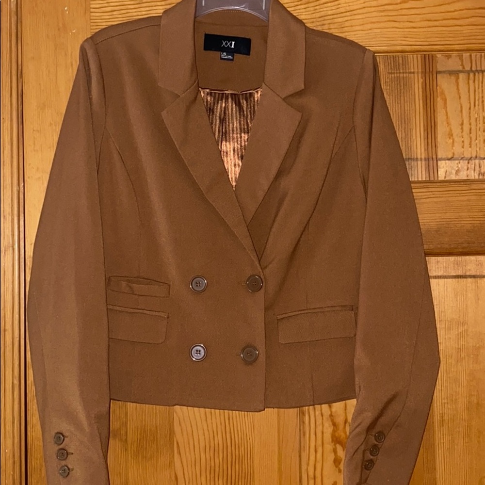 Woman’s forever 21 double breasted blazer